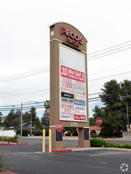3385 E Russell Rd, Las Vegas, NV à vendre - Photo du bâtiment - Image 3 de 5