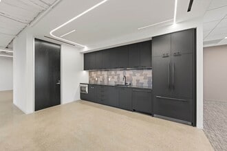 620 Newport Center Dr, Newport Beach, CA for lease Interior Photo- Image 1 of 6