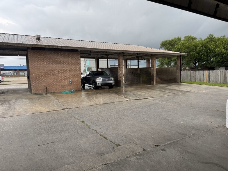 901 W Pasadena Blvd, Deer Park, TX for sale - Building Photo - Image 2 of 7