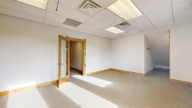 31955 Castle Ct, Evergreen, CO for lease Interior Photo- Image 1 of 4