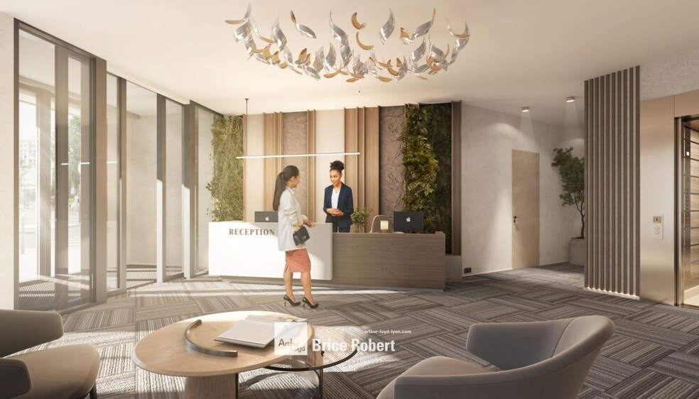 200 Cours Emile Zola, Villeurbanne for sale - Lobby - Image 2 of 3