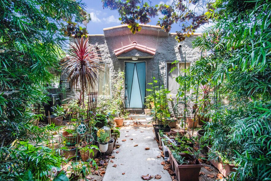 3443 West Blvd, Los Angeles, CA à vendre - Photo du bâtiment - Image 3 de 18