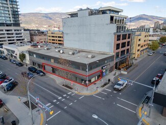 Plus de détails pour 1652 Pandosy St, Kelowna, BC - Commerce de détail à louer