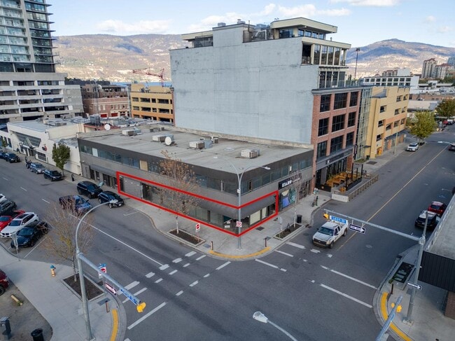 More details for 1652 Pandosy St, Kelowna, BC - Retail for Lease