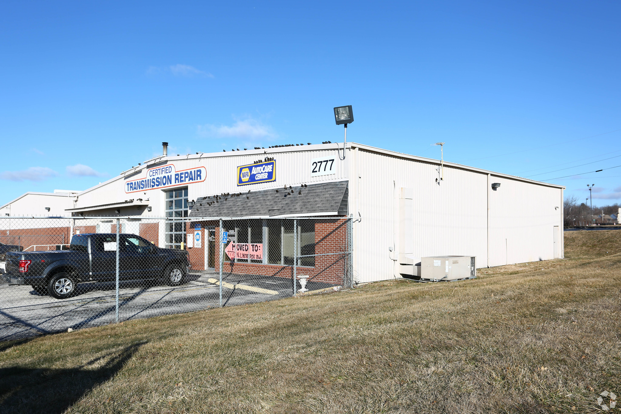 2777 Dunn Rd, Saint Louis, MO for lease Primary Photo- Image 1 of 8