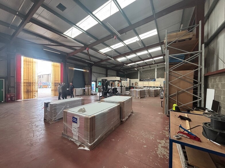 Woodville St, Glasgow for lease - Building Photo - Image 1 of 8