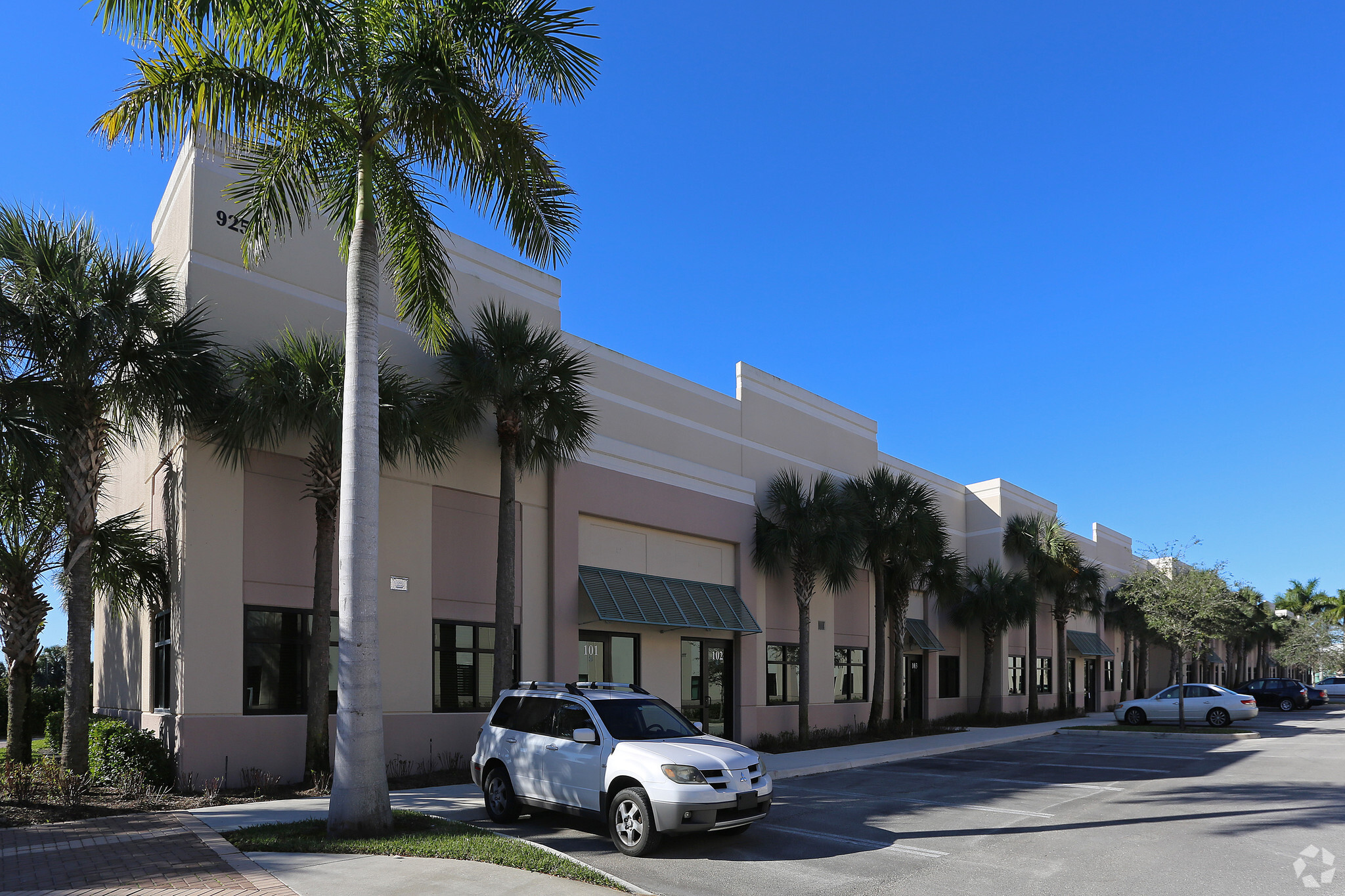 9100 Belvedere Rd, Royal Palm Beach, FL for lease Primary Photo- Image 1 of 15