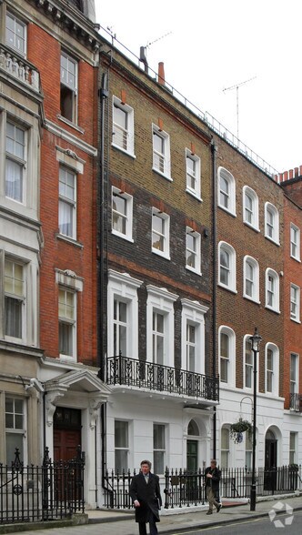 10 Bentinck St, Londres à louer - Photo principale - Image 1 de 8