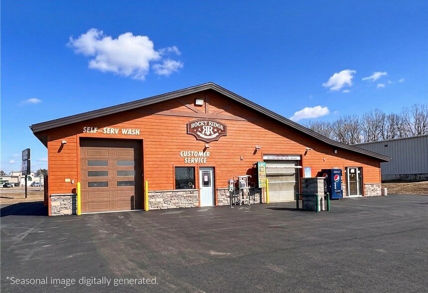 701 S River St, Spooner, WI à vendre - Photo principale - Image 1 de 18