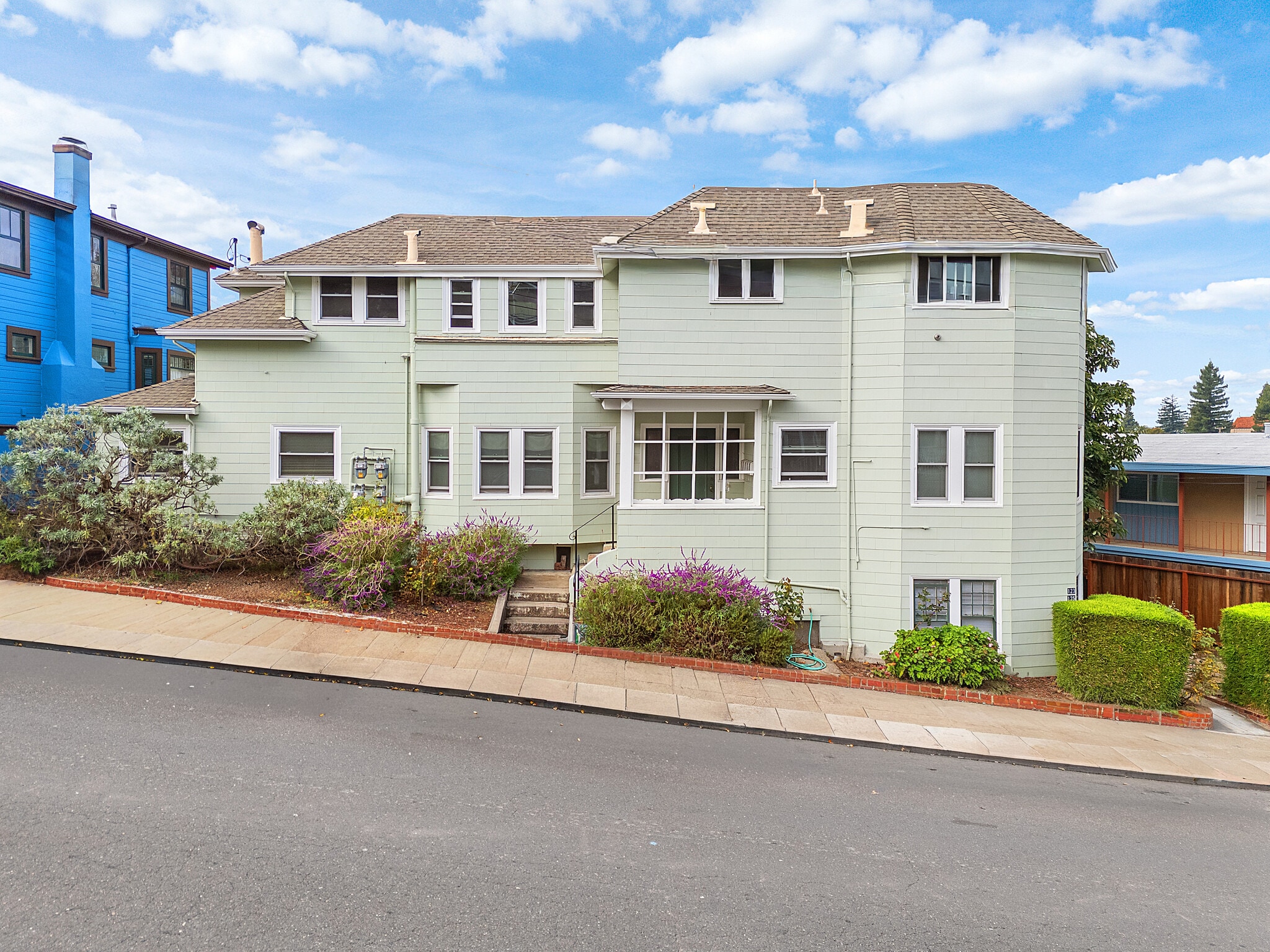 123-133 Echo Ave, Oakland, CA for sale Primary Photo- Image 1 of 38