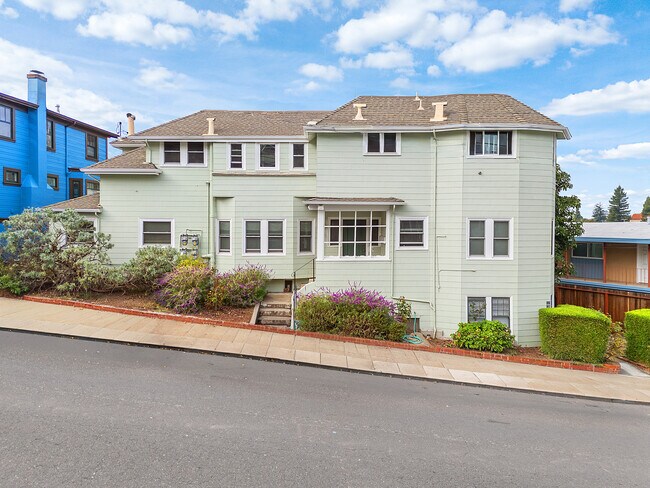 Plus de détails pour 123-133 Echo Ave, Oakland, CA - Multi-résidentiel à vendre