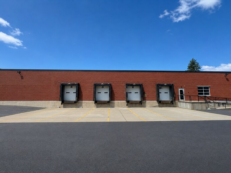 1600 Canal Rd, Lafayette, IN à louer - Photo du bâtiment - Image 2 de 2