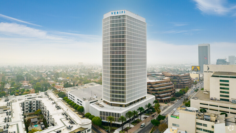 5670 Wilshire Blvd, Los Angeles, CA à louer - Photo principale - Image 1 de 59