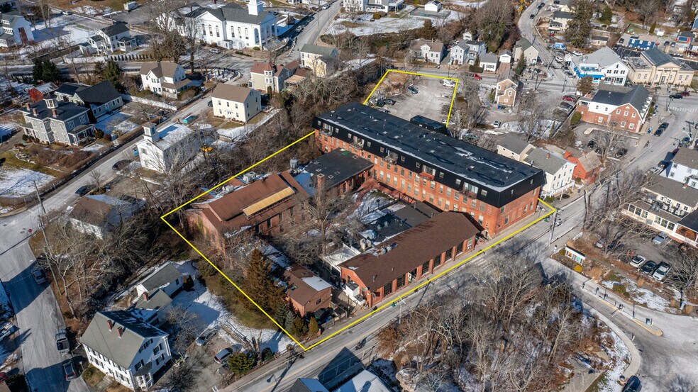 12 Water St, Mystic, CT à louer - Photo du bâtiment - Image 2 de 33