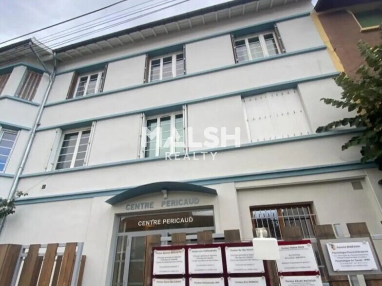 Bureau dans Lyon à louer - Photo du bâtiment - Image 1 de 8