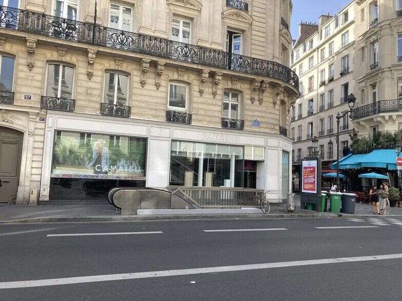 97 Rue Saint-Lazare, Paris à louer - Photo du bâtiment - Image 2 de 7