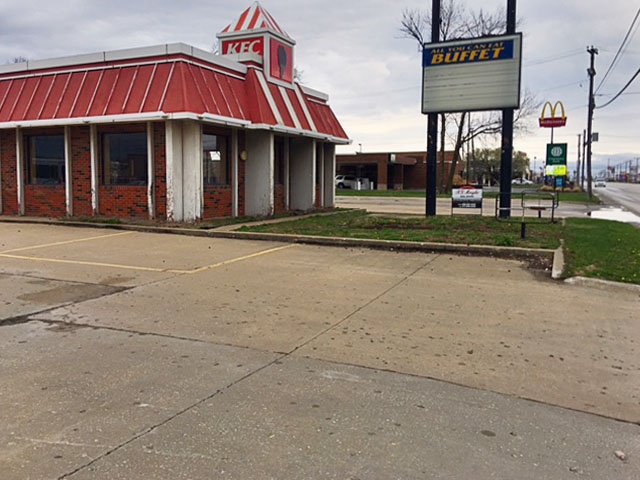 1319 N Morley St, Moberly, MO for lease - Building Photo - Image 2 of 14