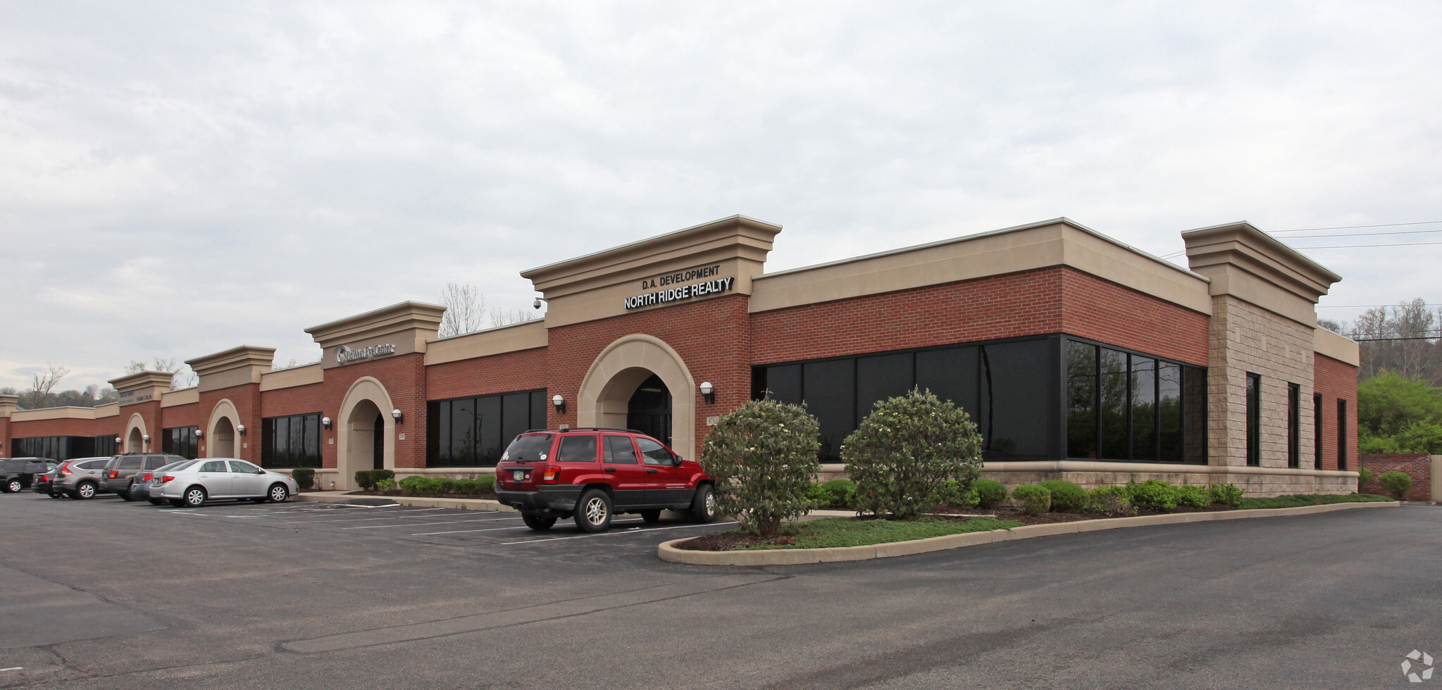 8750-8764 Union Centre Blvd, West Chester, OH for lease Primary Photo- Image 1 of 3