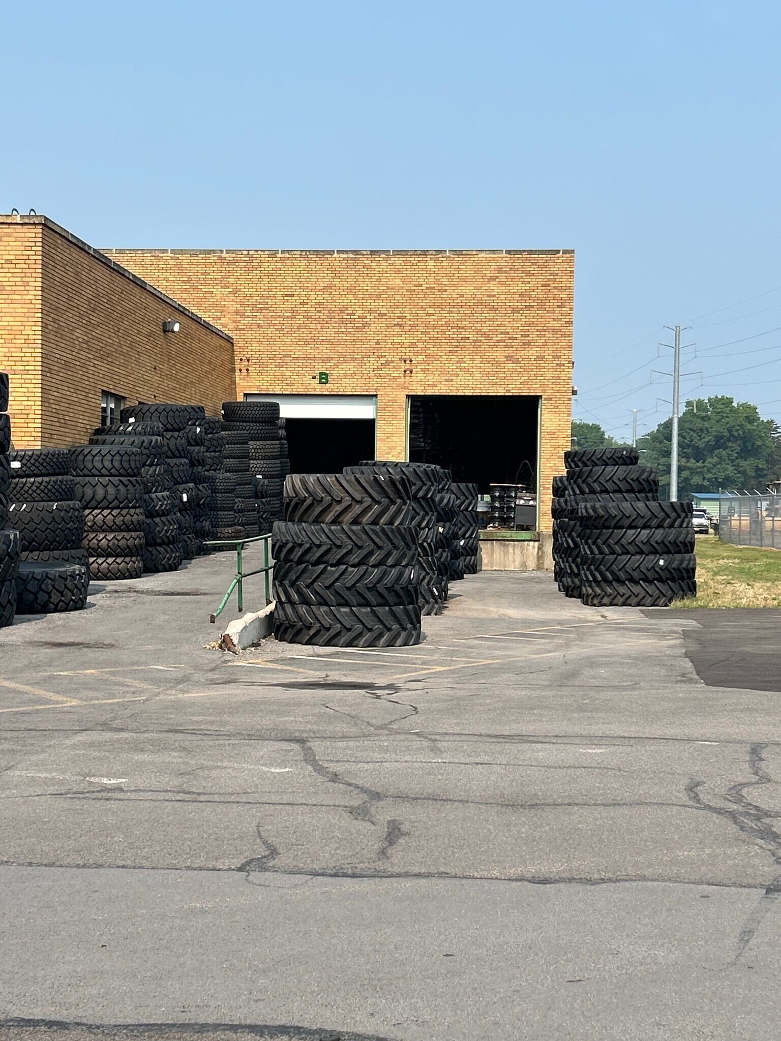 414 Continuum Dr, Liverpool, NY à vendre Photo principale- Image 1 de 5