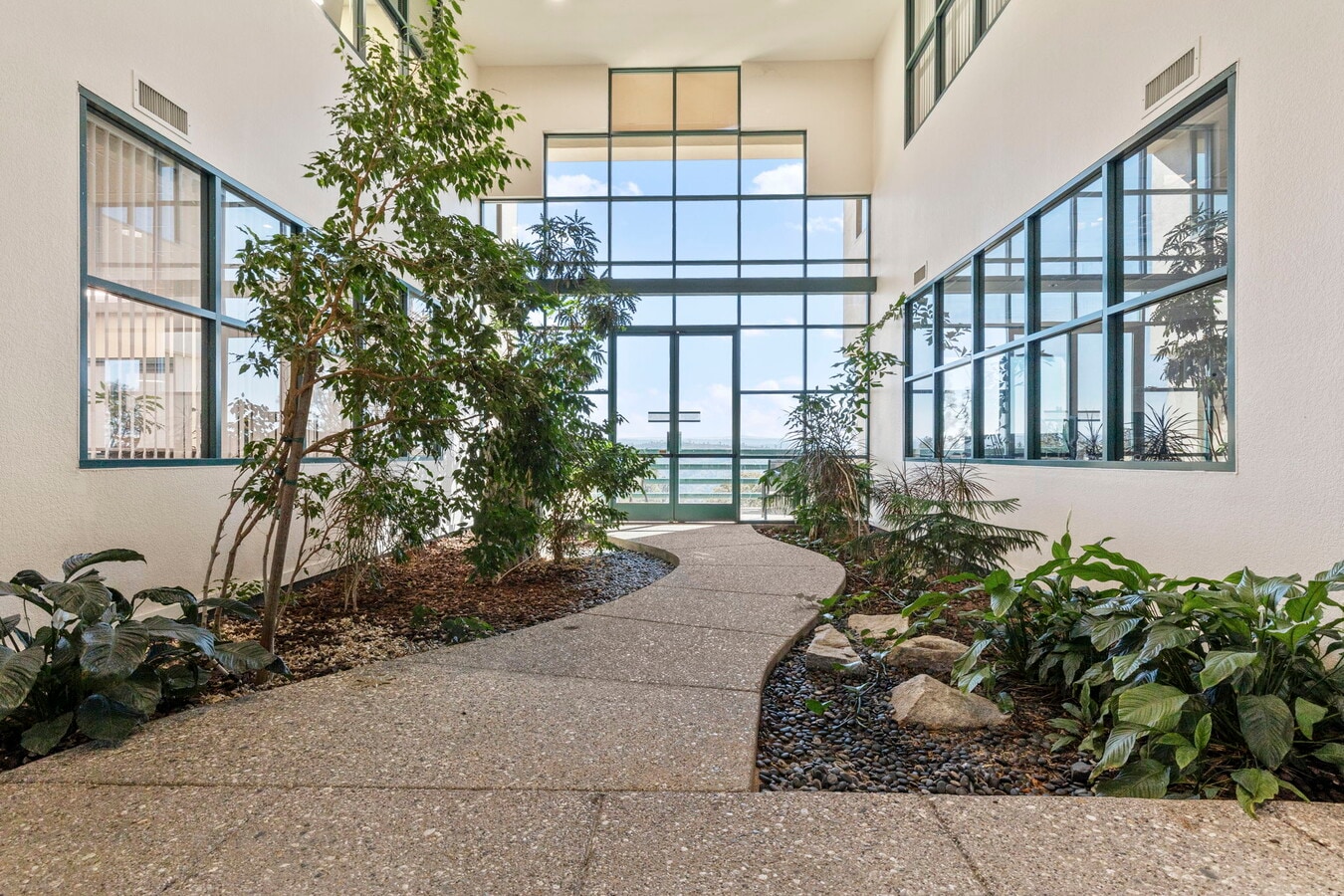 13620 Lincoln Way, Auburn, CA 95603 - Unit 313 -  - Lobby - Image 1 of 29