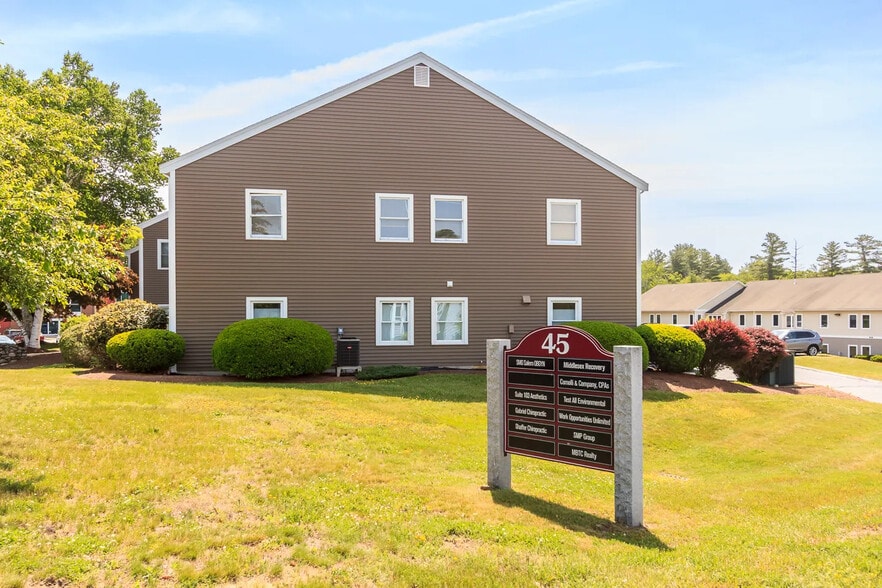 45 Stiles Rd, Salem, NH à vendre - Photo du bâtiment - Image 3 de 10