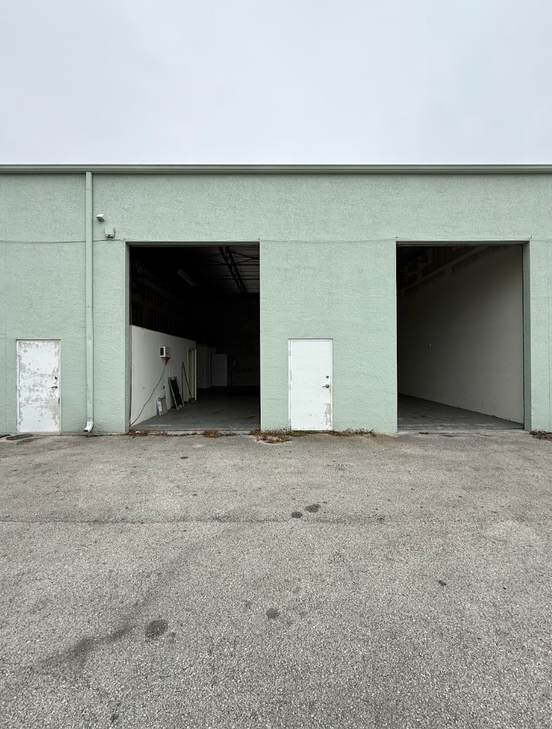 2155 NW Settle Ave, Port Saint Lucie, FL for lease Building Photo- Image 1 of 4