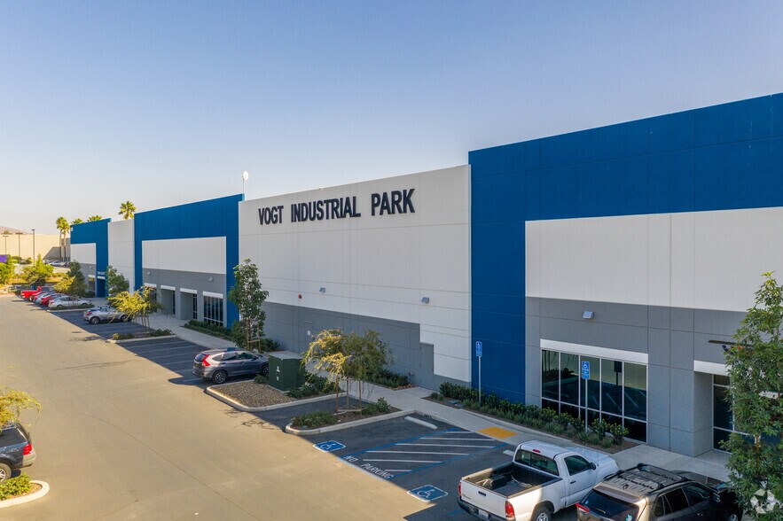 9505 Airway Rd, San Diego, CA à louer - Photo du bâtiment - Image 2 de 12