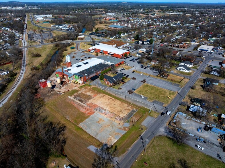 The Mill at Lebanon portfolio of 5 properties for sale on LoopNet.ca - Building Photo - Image 2 of 16