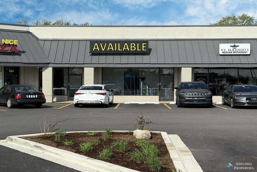388 N Independence Blvd, Romeoville, IL à louer - Photo du bâtiment - Image 3 de 6