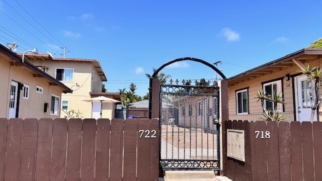 718-722 N Freeman St, Oceanside, CA for sale - Building Photo - Image 3 of 27