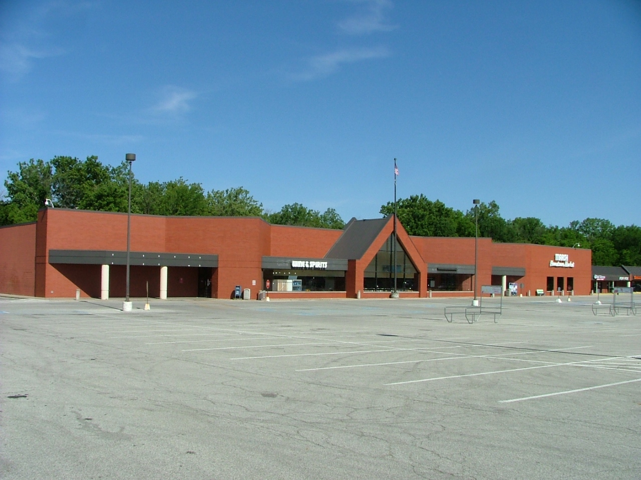 2002 Stafford Rd, Plainfield, IN à vendre Photo du bâtiment- Image 1 de 1