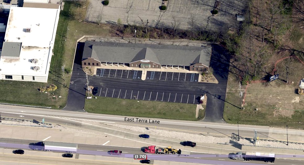 1049-1085 E Terra Ln, O'Fallon, MO à louer - Photo du bâtiment - Image 2 de 12