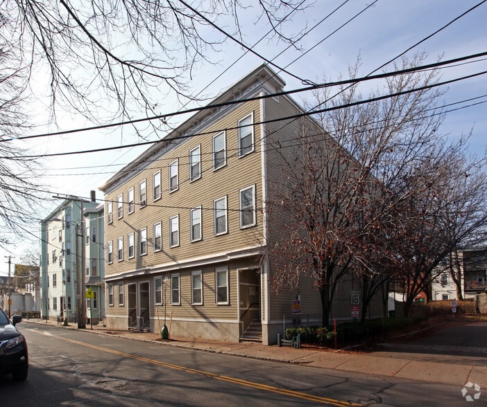 239-243 Columbia St, Cambridge, MA for sale - Primary Photo - Image 1 of 17