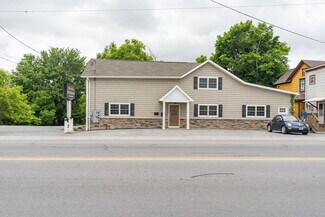 Plus de détails pour 708 James St, Clayton, NY - Bureau à vendre