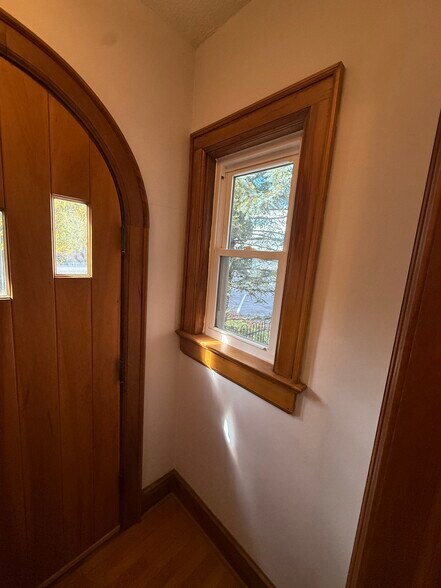 7 Radford St NW, Christiansburg, VA à vendre - Photo du bâtiment - Image 3 de 9