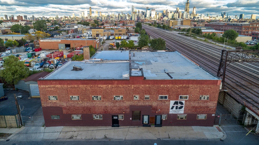 401 N Leavitt St, Chicago, IL for sale - Building Photo - Image 1 of 11