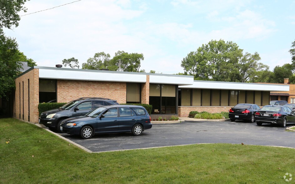 7050 N Lehigh Ave, Chicago, IL à vendre - Photo du bâtiment - Image 2 de 3