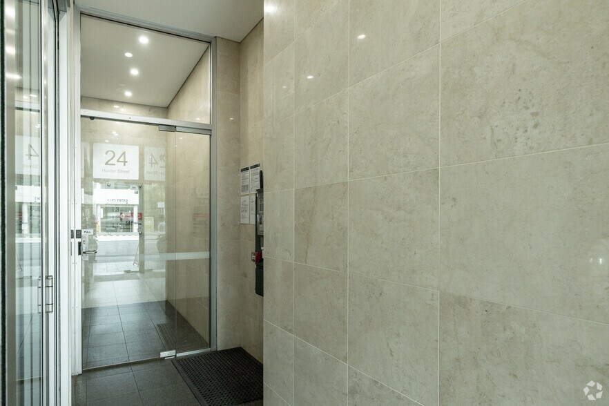 24 Hunter St, Parramatta à louer - Hall d’entrée - Image 3 de 3