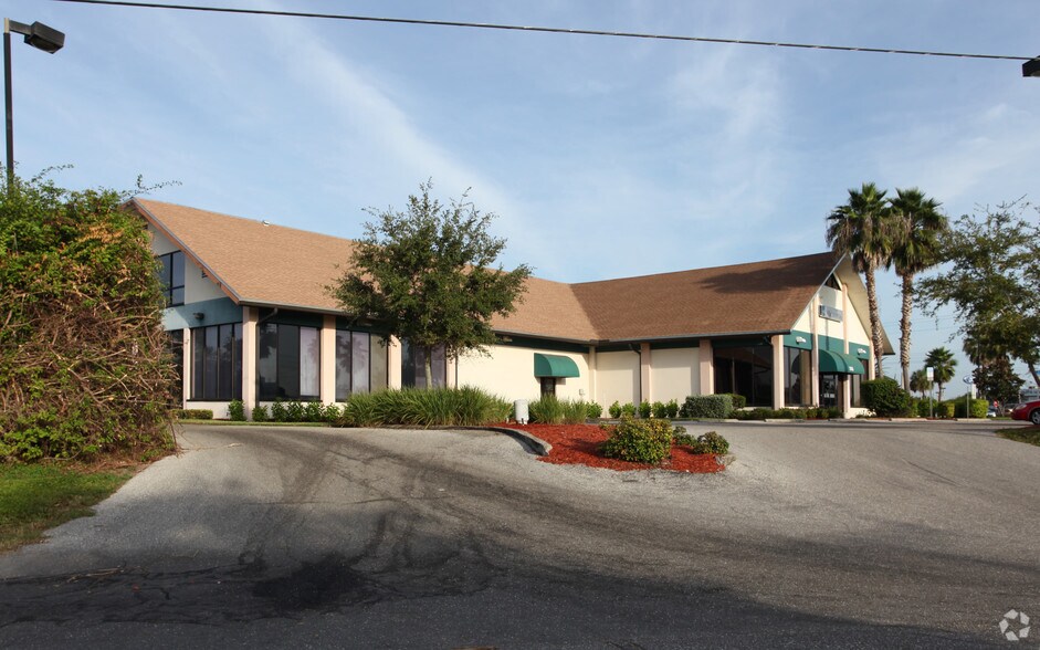 3195 Tamiami Trl, Port Charlotte, FL à vendre - Photo principale - Image 1 de 3