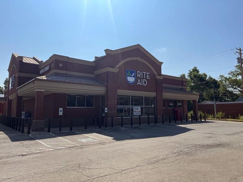 100 S 3rd St, Conneaut Lake, PA for lease - Primary Photo - Image 1 of 6