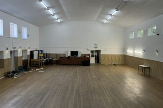 Forest Way, High Wycombe for lease Interior Photo- Image 1 of 4
