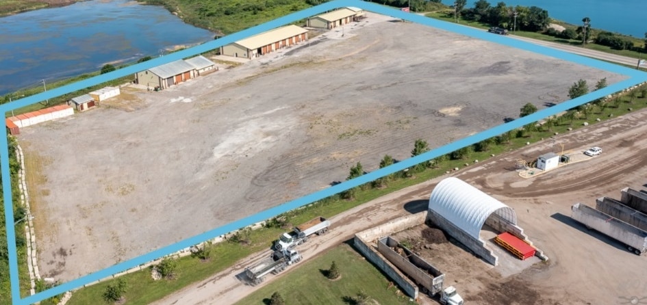 3504 S Virginia, Crystal Lake, IL for sale - Building Photo - Image 1 of 32