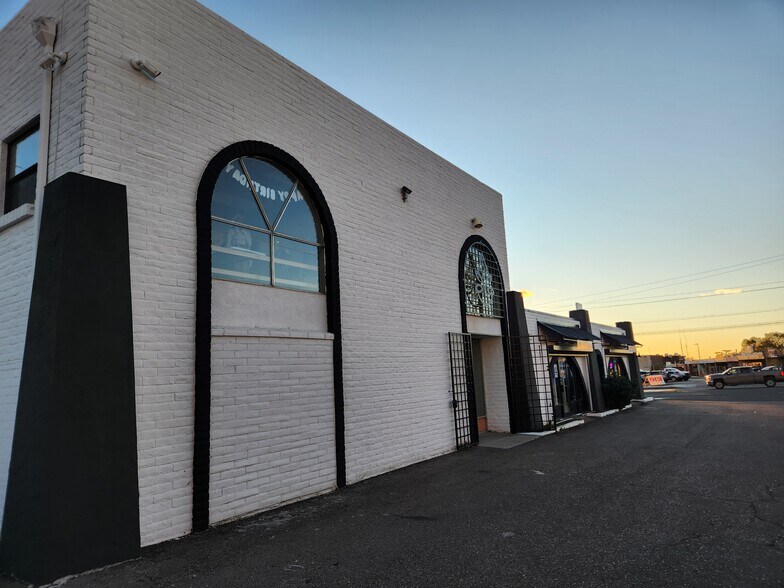 2308 Eubank Blvd NE, Albuquerque, NM à louer - Photo du bâtiment - Image 2 de 18