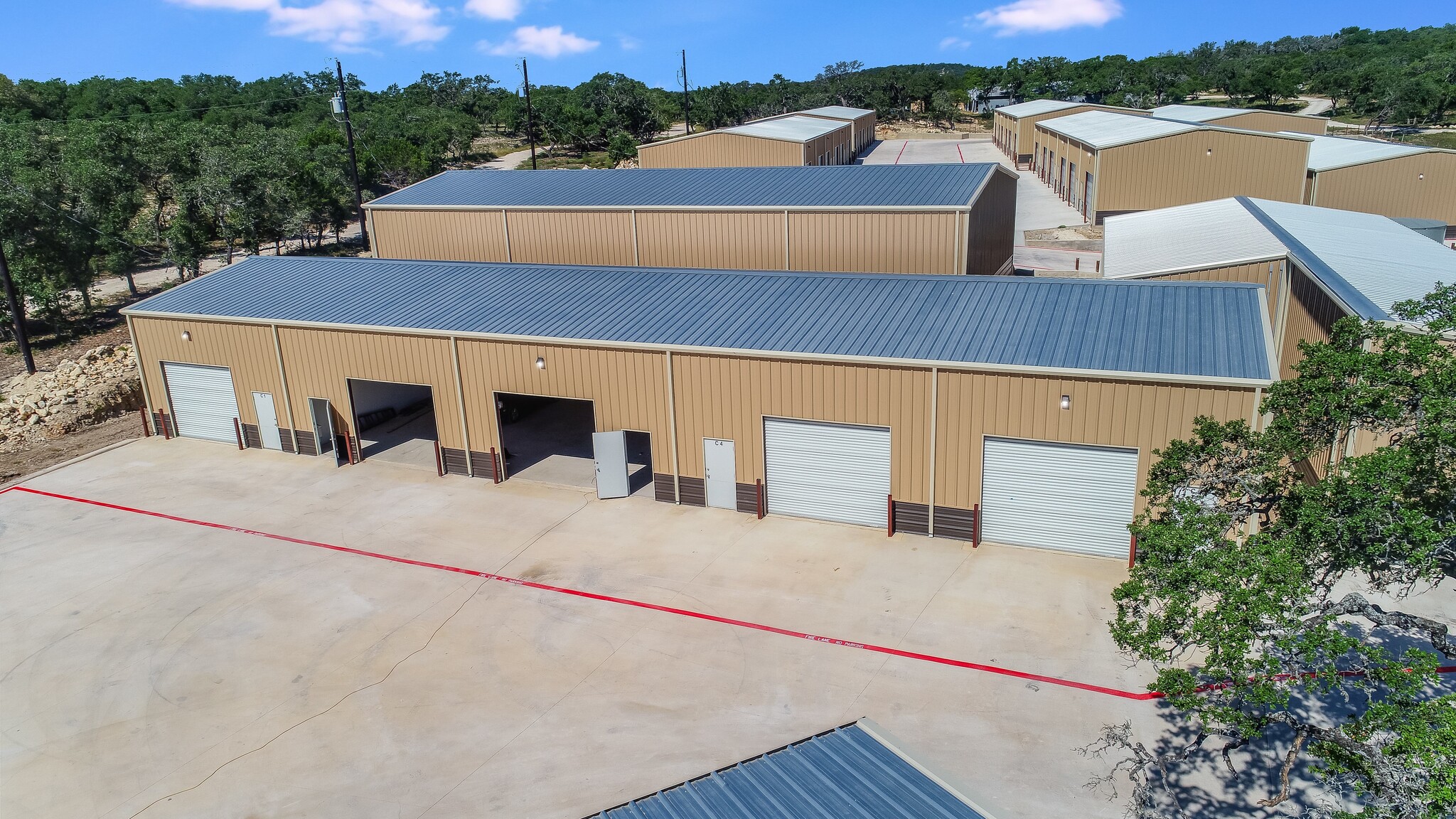 38 Rust Ln, Boerne, TX for lease Building Photo- Image 1 of 18