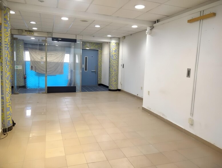 Immeuble residentiel dans Mollet del Vallès, Barcelona à vendre - Photo du bâtiment - Image 2 de 12