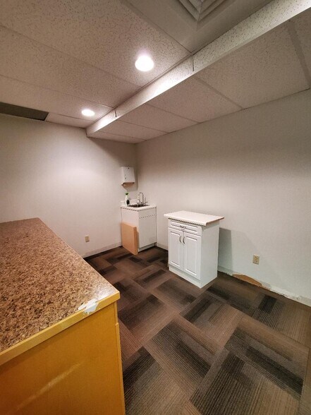 279 New Britain Rd, Berlin, CT à louer - Photo intérieure - Image 3 de 20