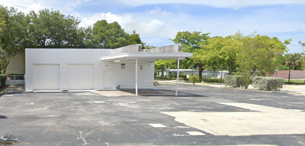 3609 Broward Blvd, Fort Lauderdale, FL for sale - Building Photo - Image 1 of 11