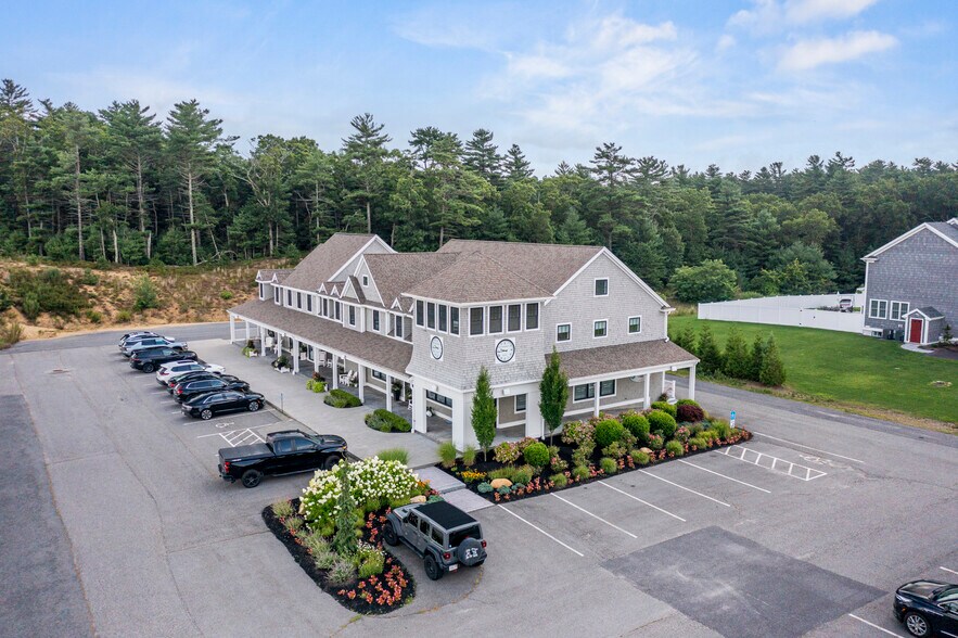 431 Country Club Way, Kingston, MA à louer - Photo du bâtiment - Image 3 de 16