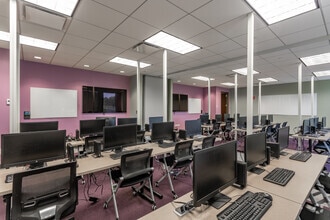 1100 W Lake Cook Rd, Buffalo Grove, IL for lease Interior Photo- Image 2 of 4