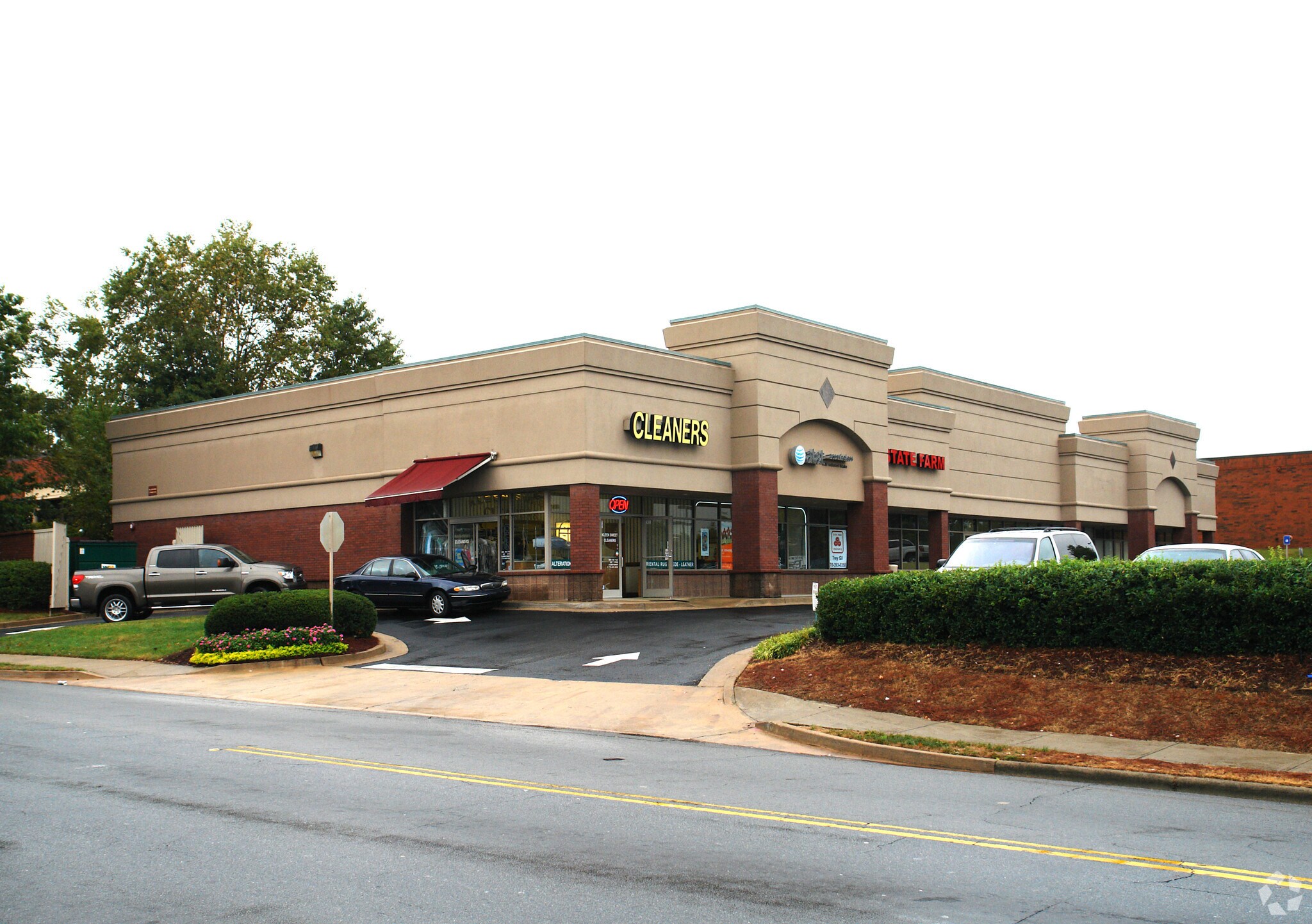 1035 Mansell Rd, Roswell, GA for lease Primary Photo- Image 1 of 4